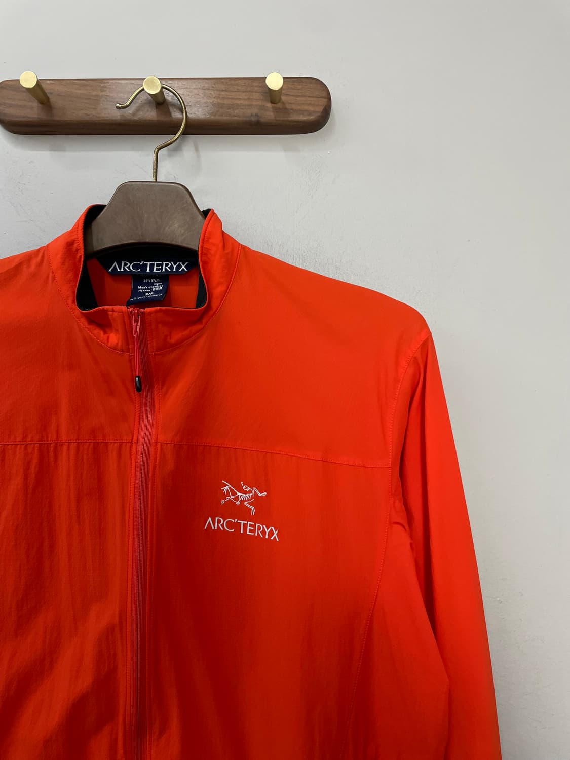 아크테릭스 오렌지 경량 나일론 바람막이 H2006 상품이미지3