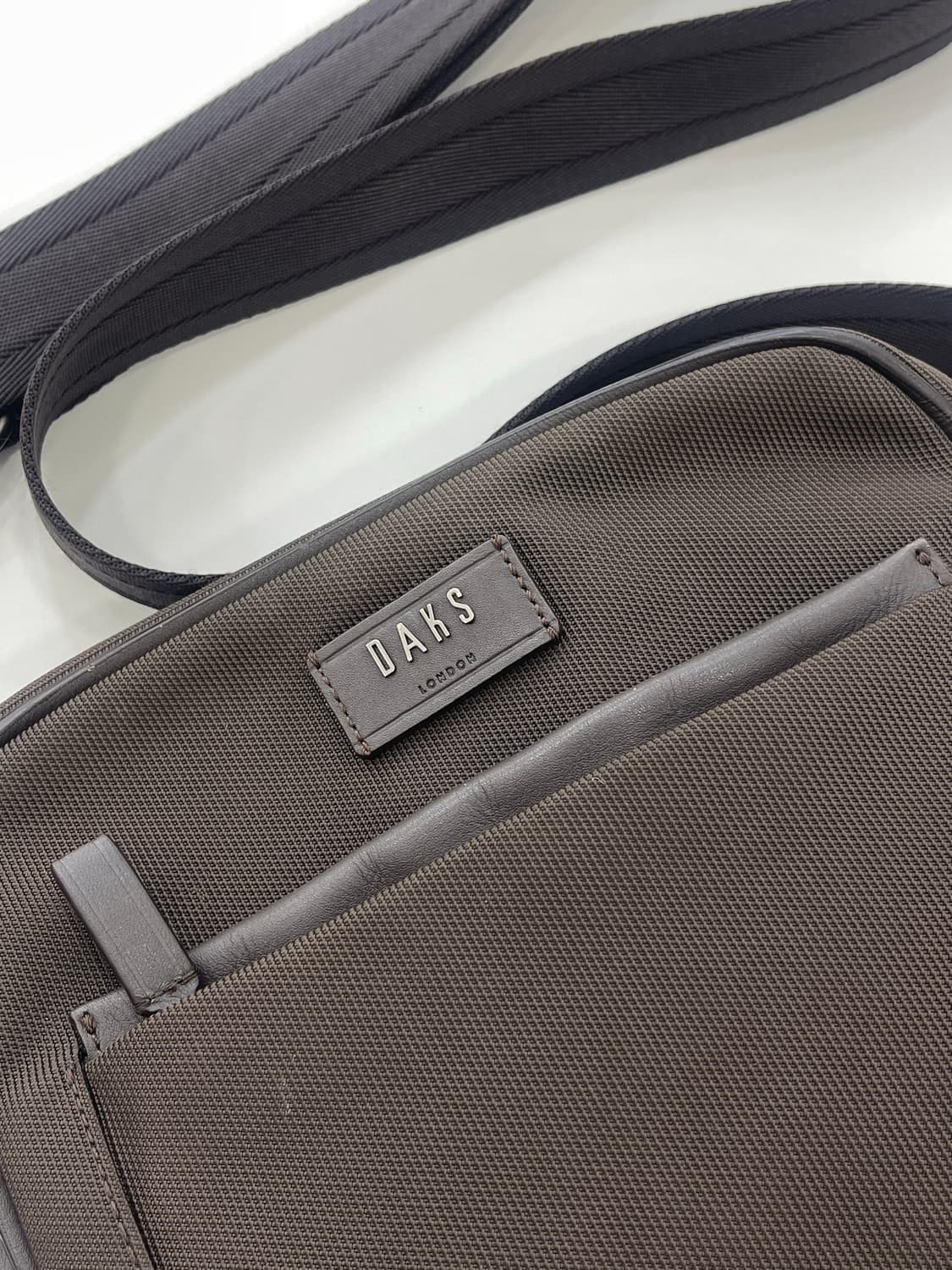 닥스 크로스 백  상품이미지3