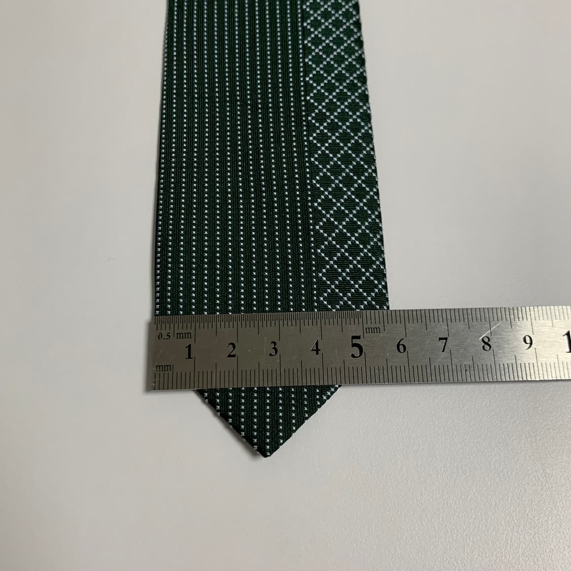 구찌(GUCCI) 슬림 내로우넥타이 명품클래식 그린컬러 최상급 5.6cm 상품이미지10