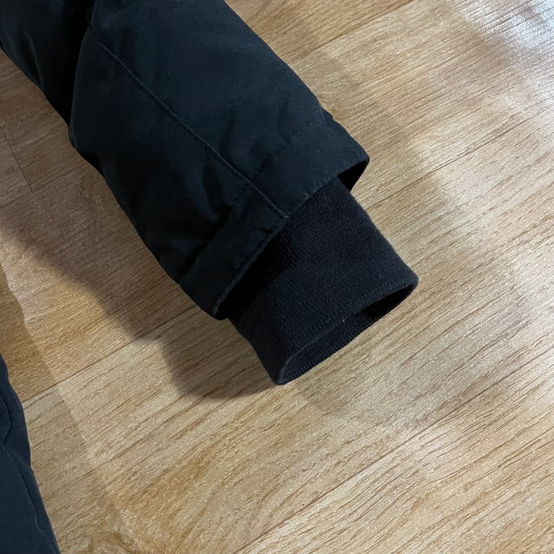 [여55] 캐나다구스 솔라리스 다운파카 상품이미지8