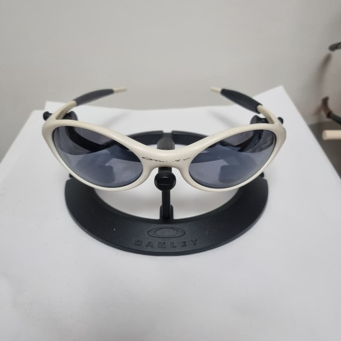 오클리 아이자켓 1.0  화이트 gen2 상품이미지1