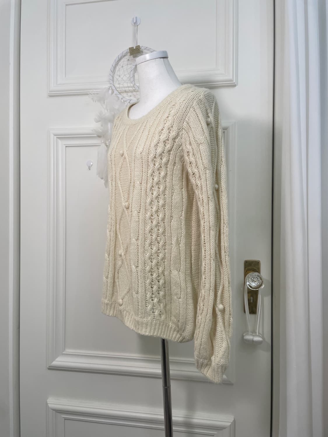 butter cream twist pompom sweater 상품이미지2