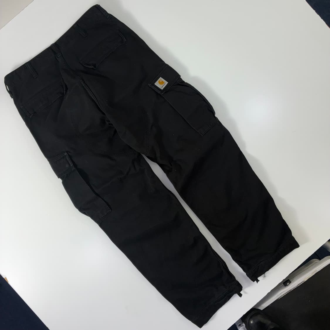 Carhartt  칼하트 WIP 레귤러 블랙 카고 팬츠  상품이미지2