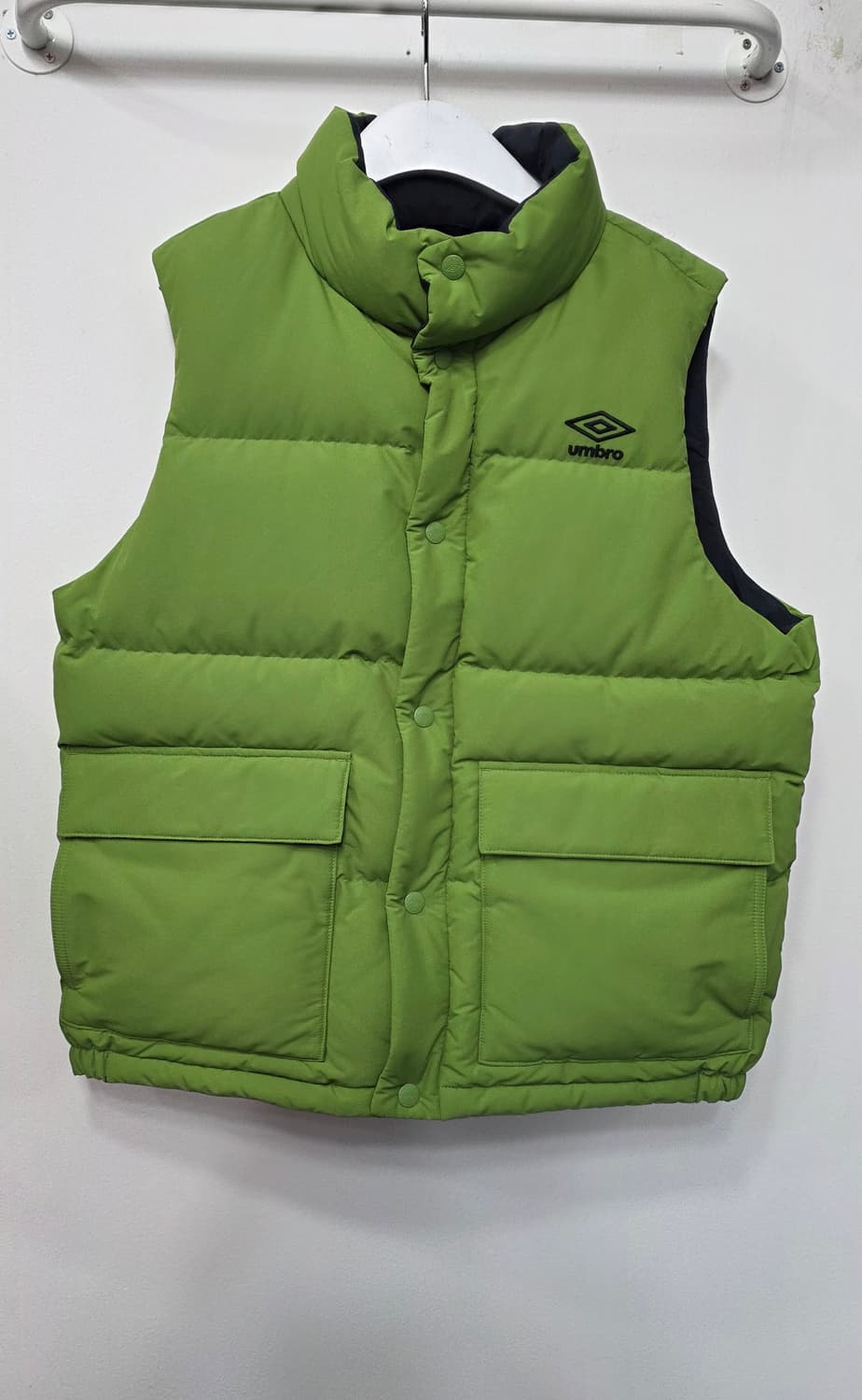 엄브로 남성 양면 덕다운 패딩 조끼 상품이미지3