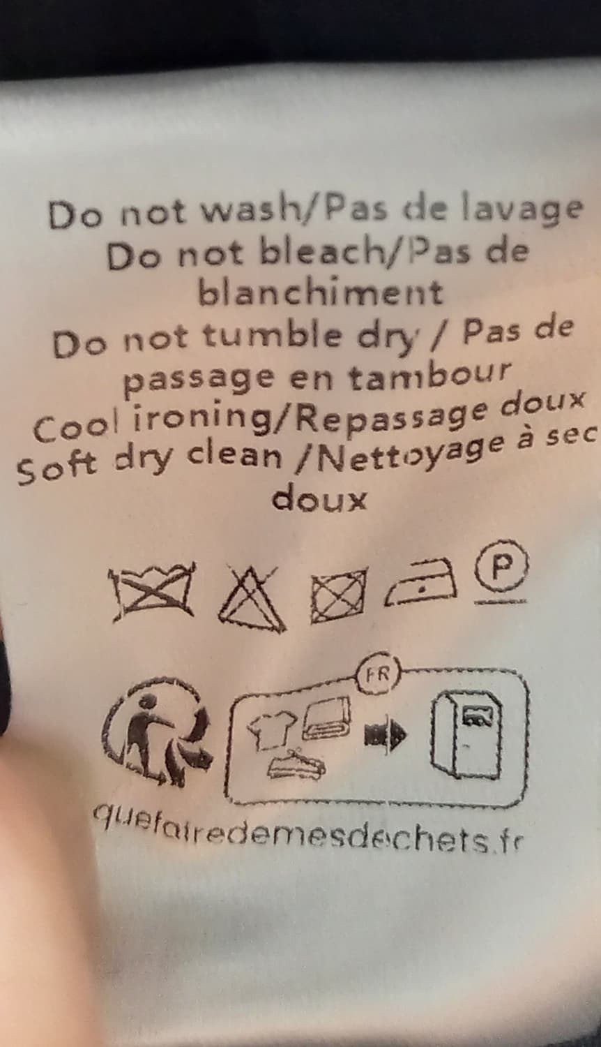 르메르 25fw 레인 숏자켓 오닉스 런웨이 피스

 상품이미지6