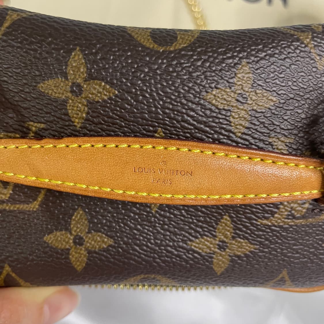 루이비통 모노그램 니스 나노 파우치 A급  상품이미지7