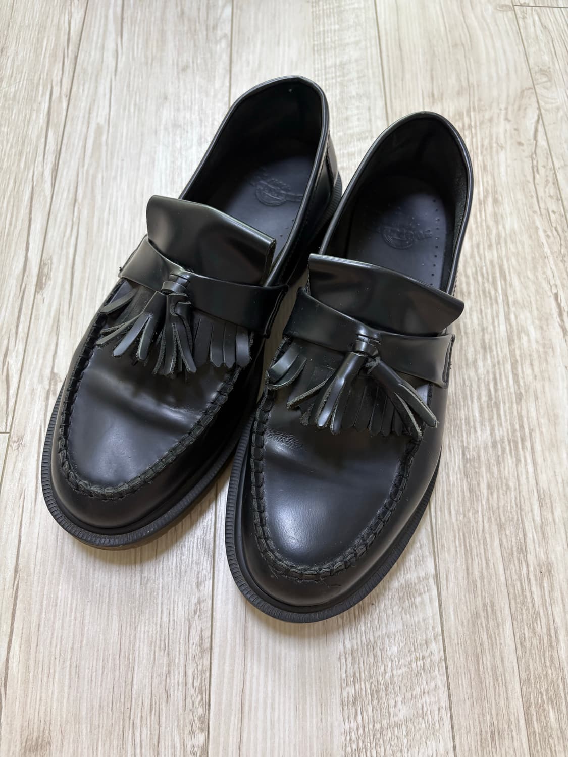 닥터마틴 아드리안 블랙 270 상품이미지1