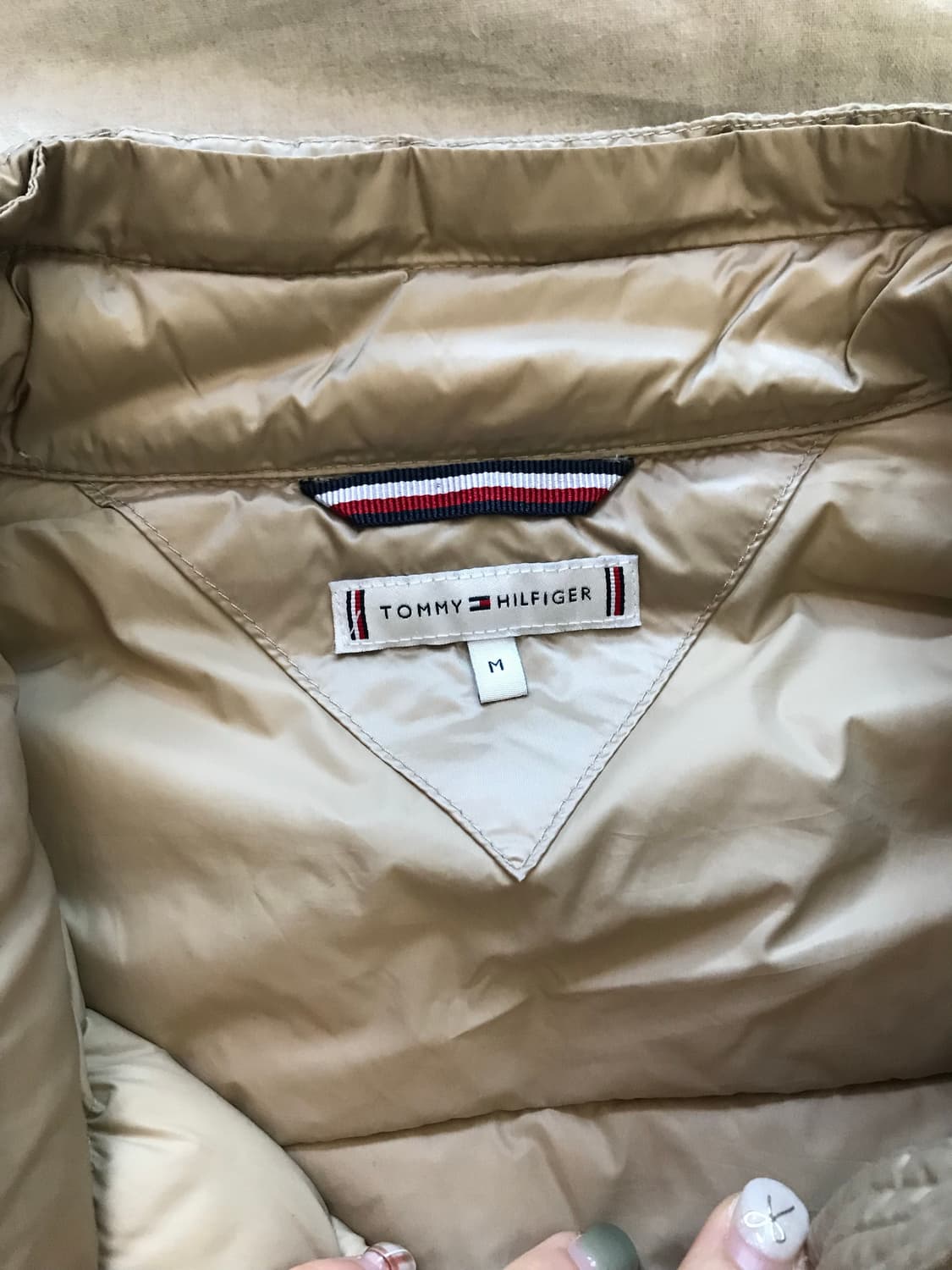 타미힐피거 로고 베이지 경량 패딩 상품이미지7