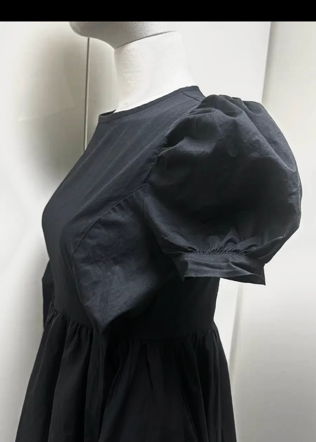 일본 공주풍 퍼프소매 블랙 드레스 상품이미지1