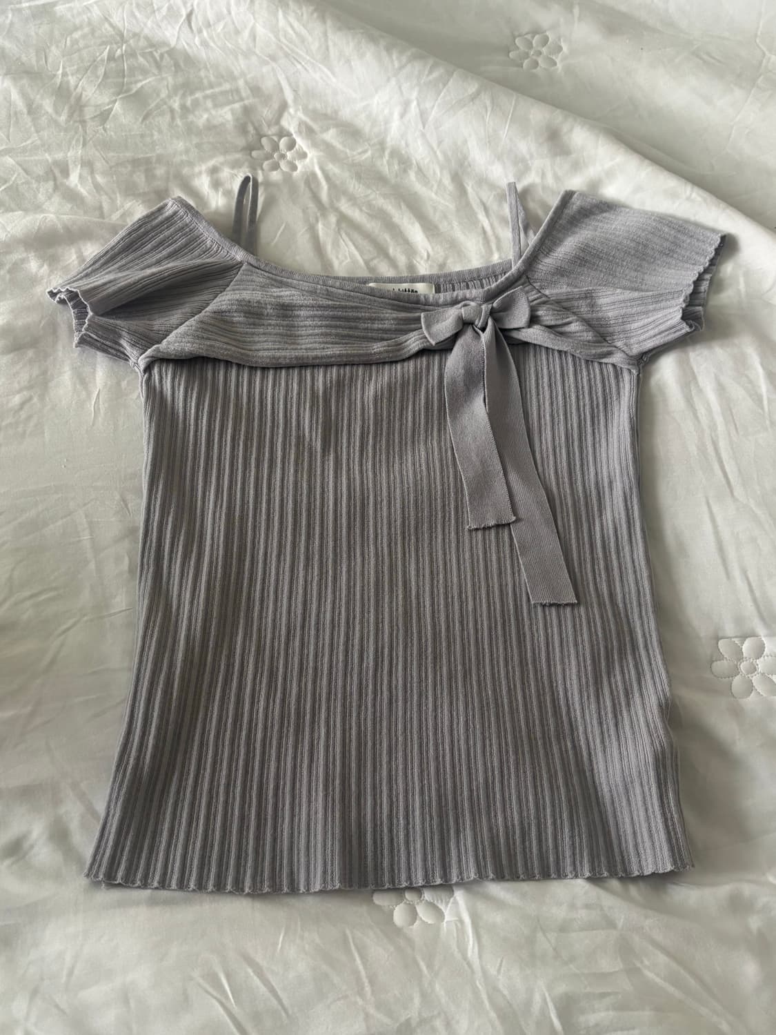 kool kitten 오프숄더 리본 티 상품이미지1