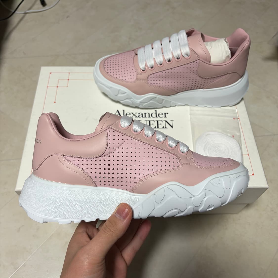 새상품(225)알렉산더맥퀸 코트 트레이너 스니커 핑크 상품이미지2