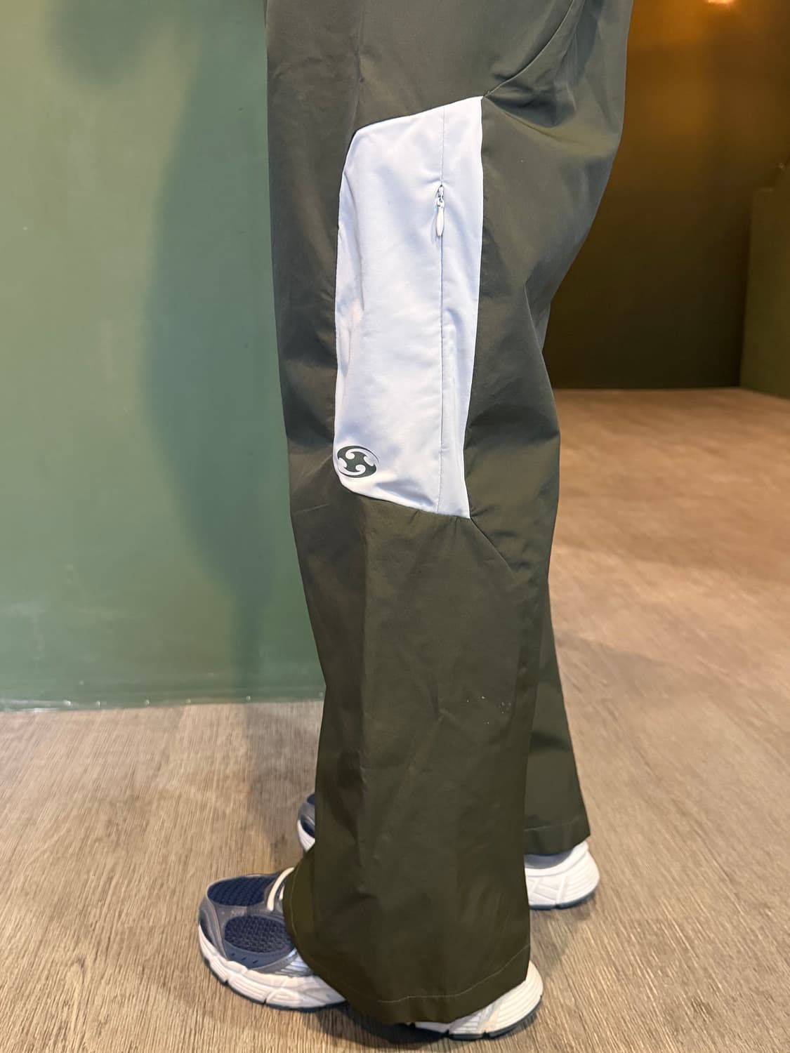 SAN SAN GEAR 산산기어X하이츠 윈드블락 셋업 올리브  상품이미지6