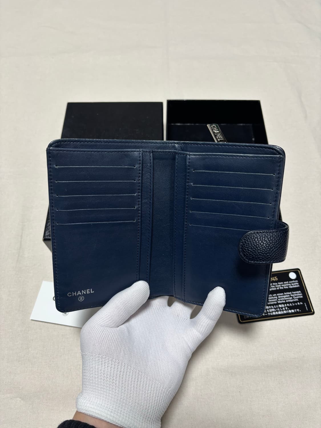 샤넬 네이버 카프스킨 캐비어 마크 장지갑  상품이미지7