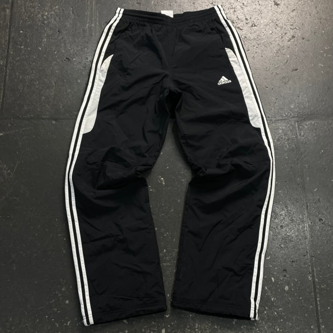 100 아디다스 나일론 팬츠 상품이미지1