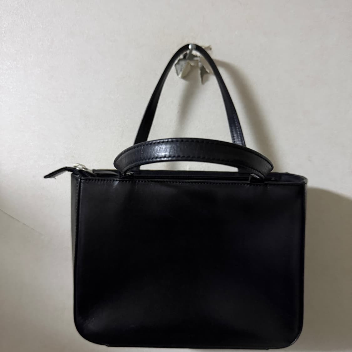 버버리 노바체크 깔끔 가죽 사각 토트백 상품이미지7