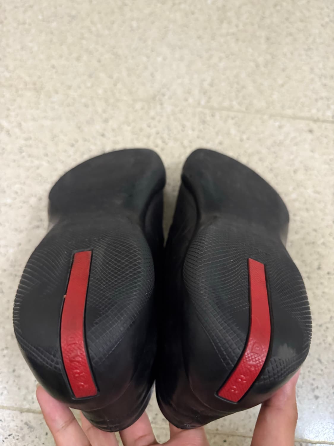 [255] 프라다 스포츠 버클로퍼 상품이미지3