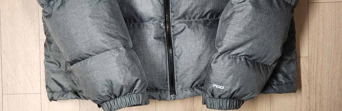 노스페이스 신형 눕시 700 패딩 회색 (해외판) XL 상품이미지3