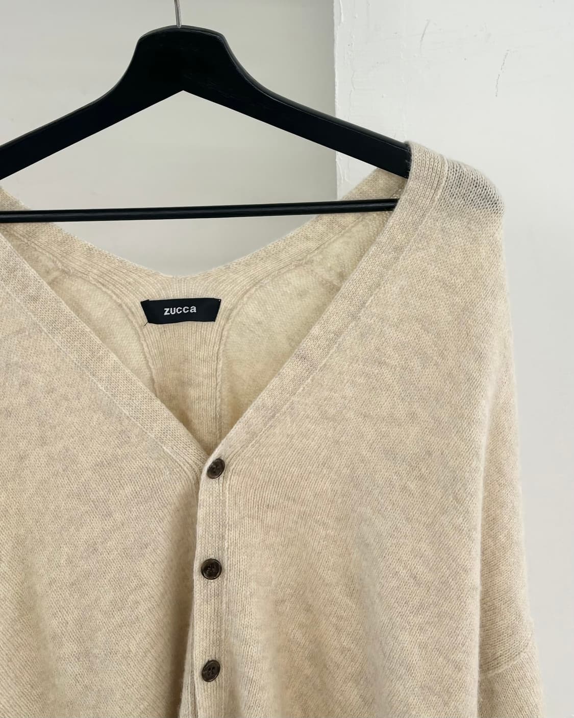 주카 아이보리 케시미어 혼방 브이넥 가디건 상품이미지4