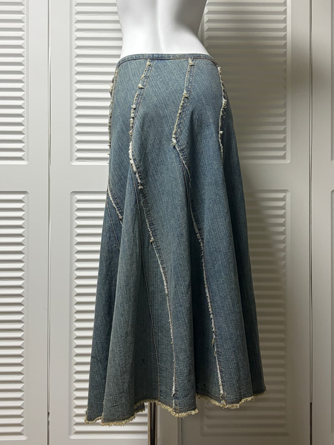 JPN Raw Edge Flare Maxi Denim Skirt 상품이미지3