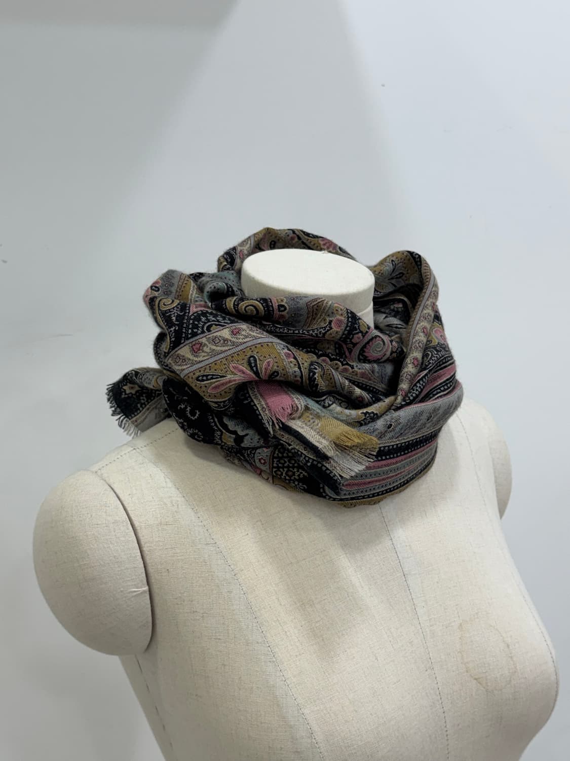 에트로 캐시미어 실크 머플러 상품이미지4