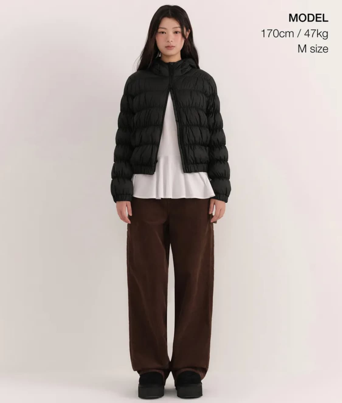 무신사스탠다드우먼 우먼즈 후디드 셔링 라이트 다운 재킷 무댄타드경량패딩 상품이미지2