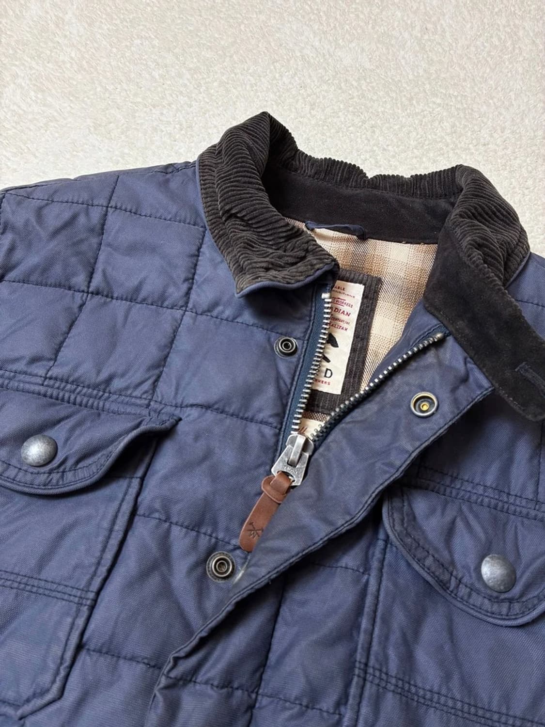 시리즈 x Waxed 퀼팅 피그먼트 코듀로이 카라 자켓 PN6332 상품이미지3