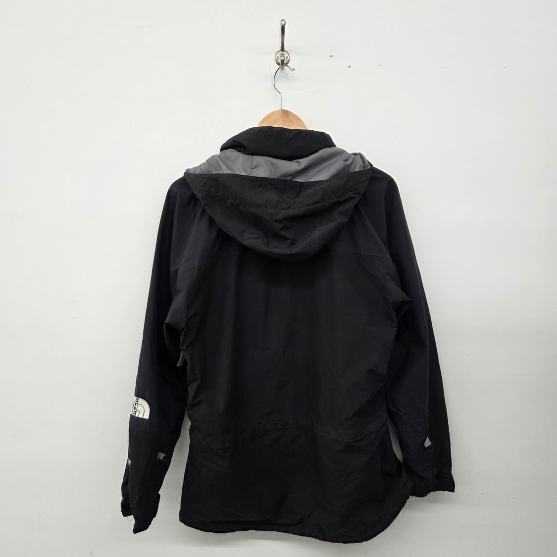 노스페이스 블랙 바람막이 자켓 남L 상품이미지8