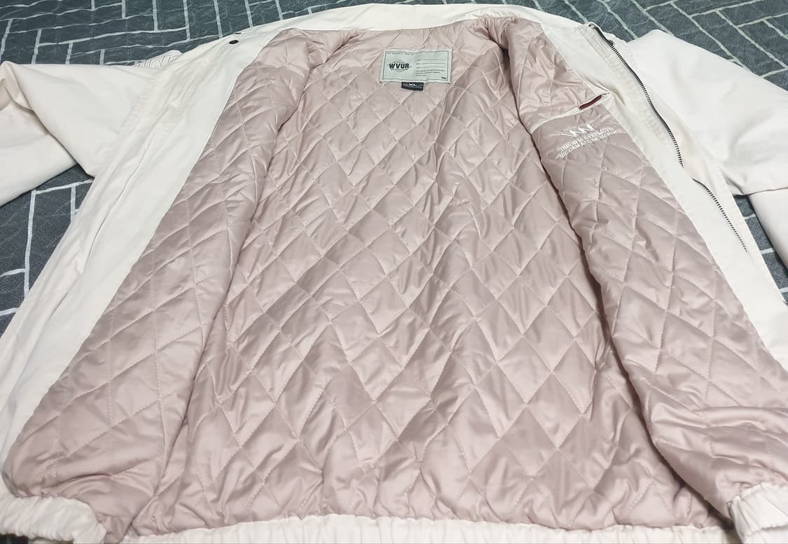 더블유브이프로젝트 안감누빔 짚업 자켓 아이보리 (XL) 상품이미지4