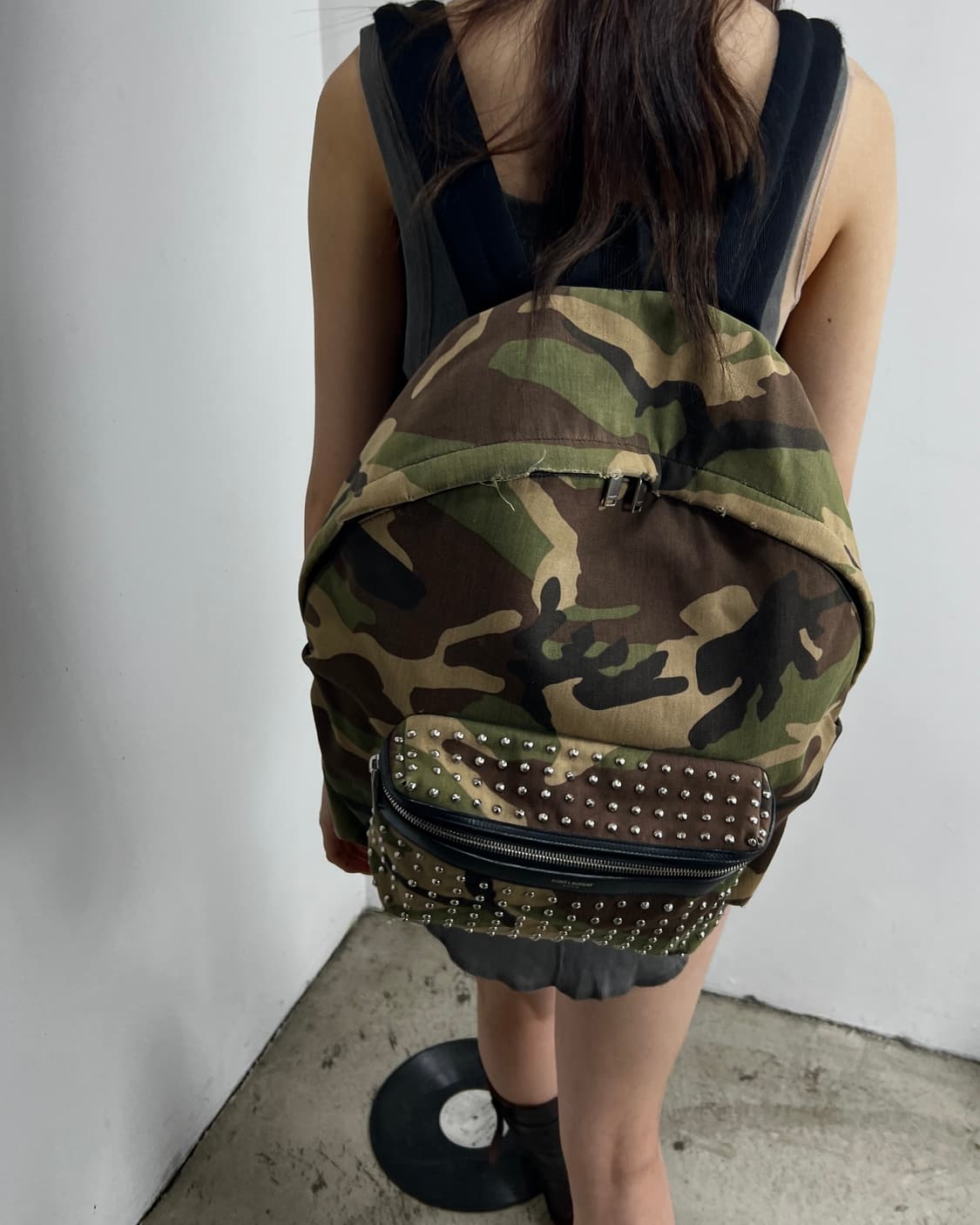 생로랑  By Hedi Slimane 카모플라쥬 스터드 시티 백팩  상품이미지4