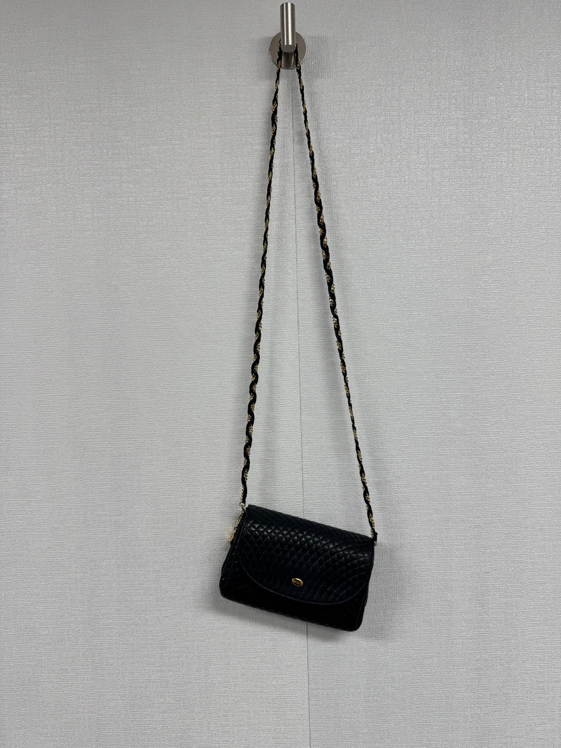 발리 퀄팅 체인 크로스백 상품이미지1