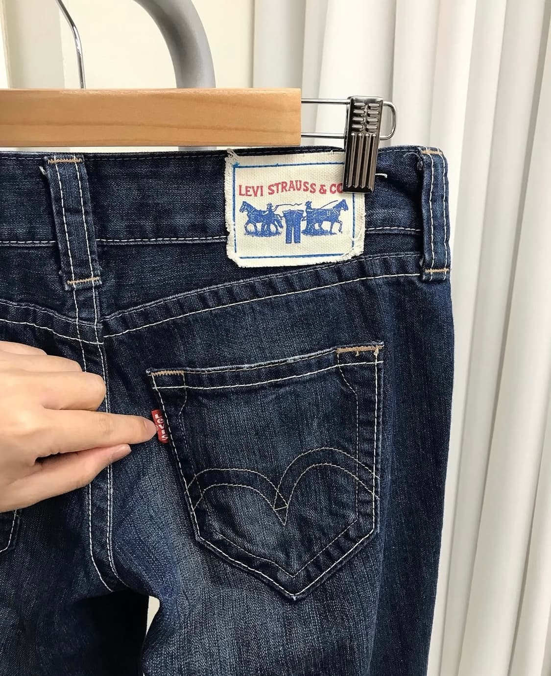 리바이스 화이트탭 로우라이즈 부츠컷 데님 팬츠 상품이미지5