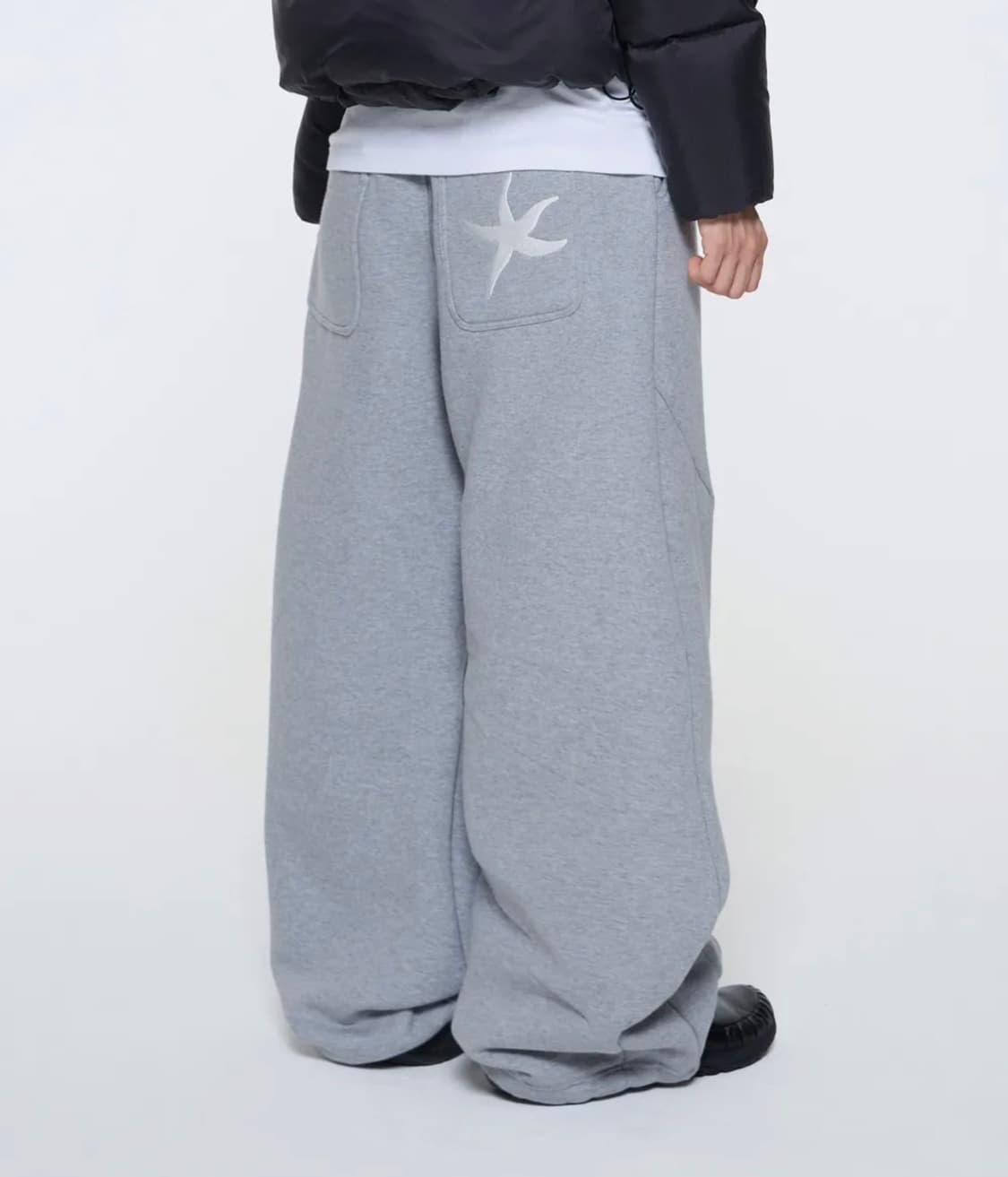 더콜디스트모먼트 스타피쉬 스웻팬츠 그레이 상품이미지1