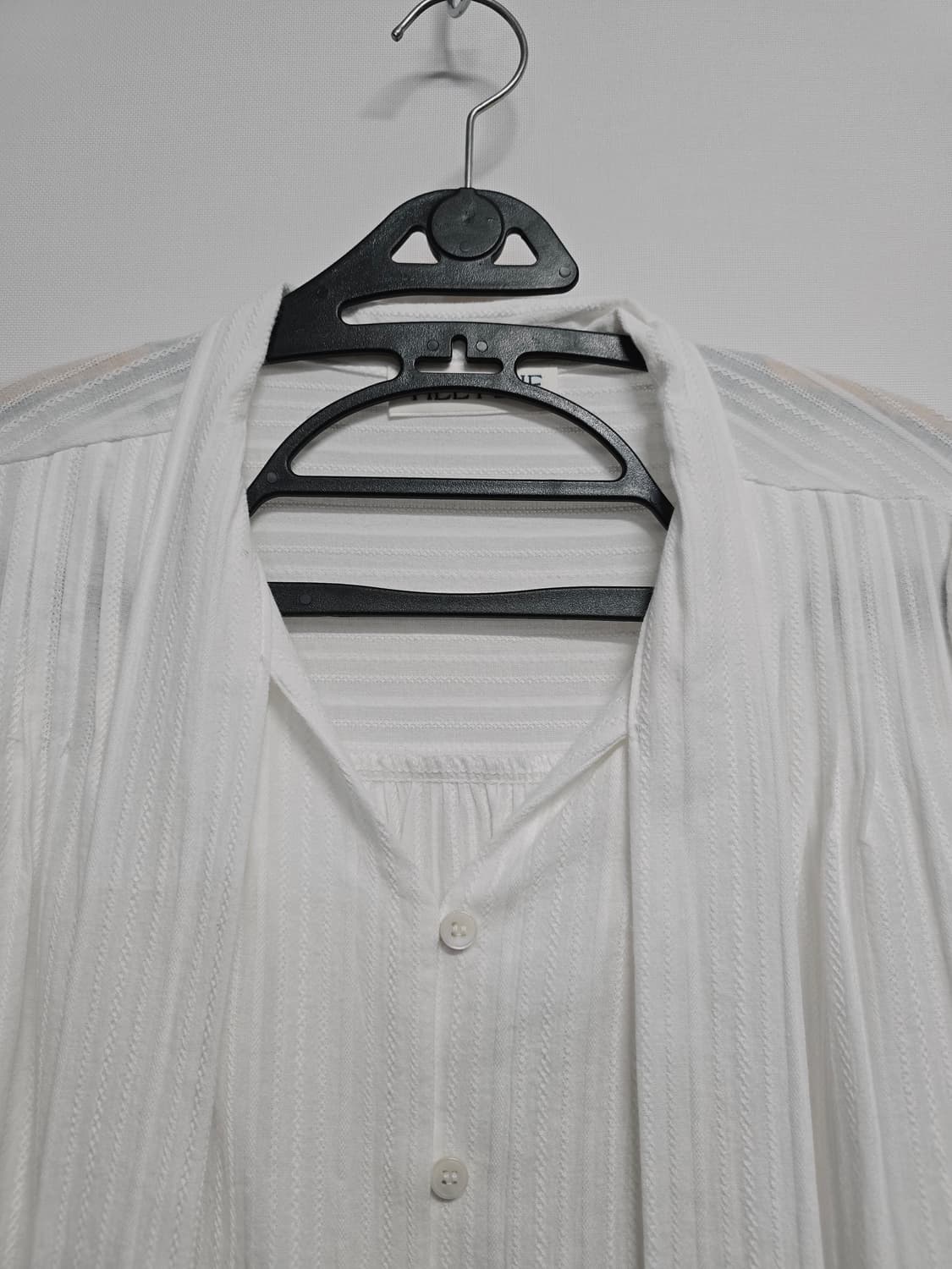 틸아이디 화이트 리본 블라우스 긴팔 상품이미지2