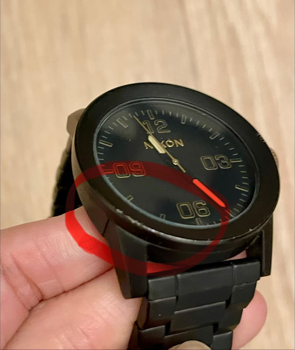 닉슨(NIXON) 더 프라이빗 올블랙 메탈 워치 상품이미지6