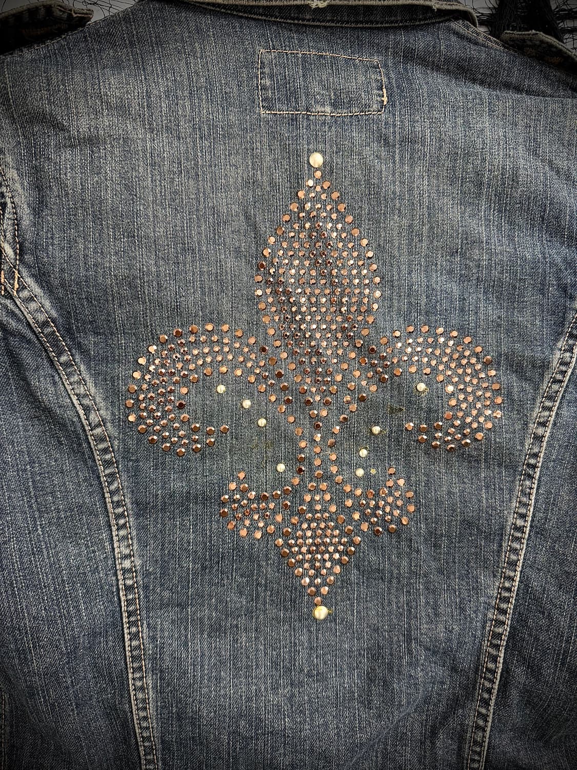Fleur beads detailed denim jacket 상품이미지3