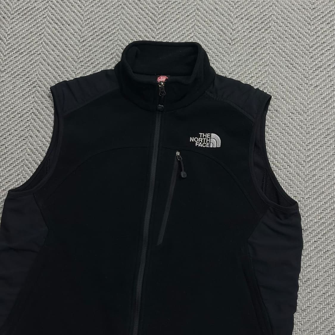 노스페이스 써밋시리즈 베스트 v1888 상품이미지3