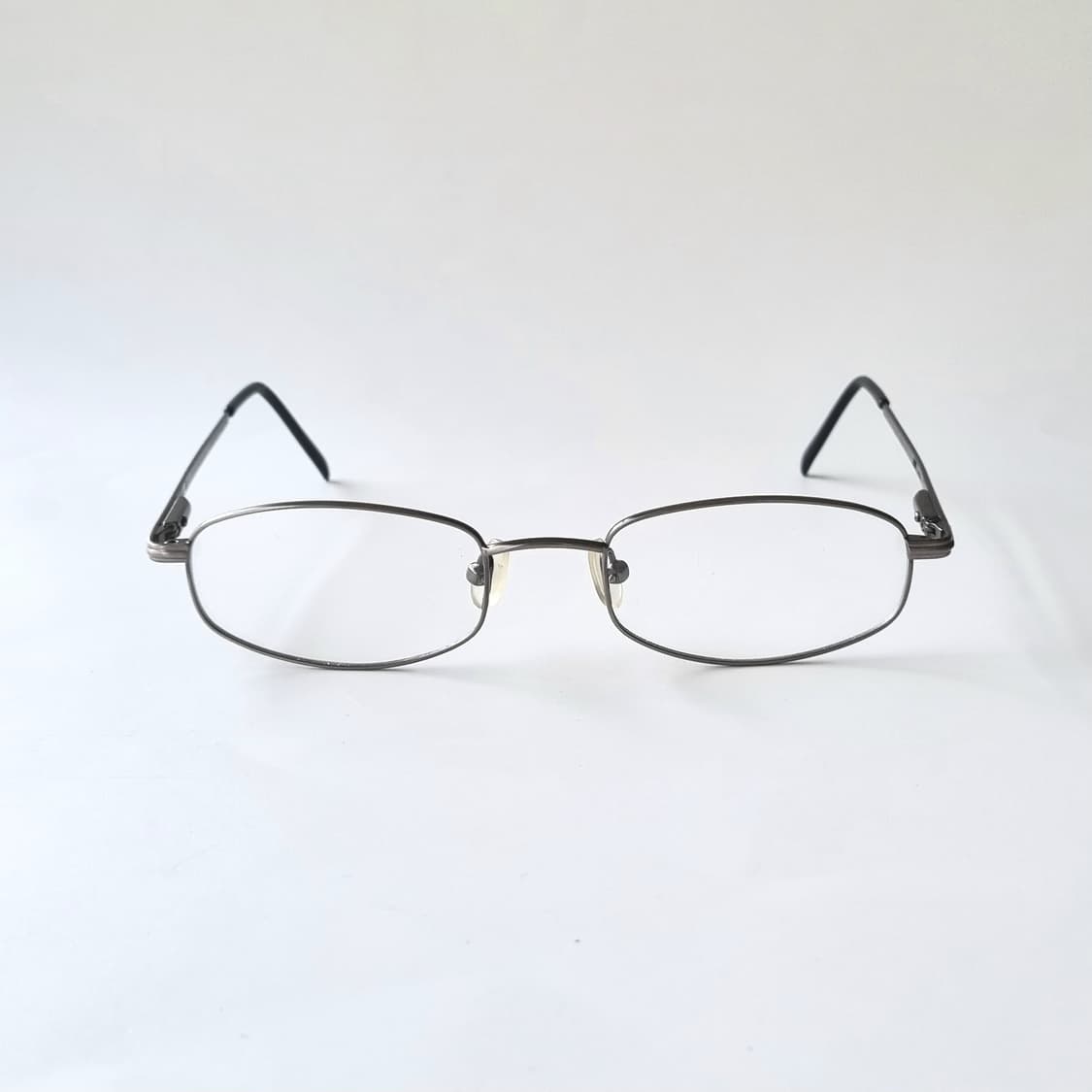 데드스탁 긱시크 무드 슬림  타원형 메탈 안경테 654 상품이미지2