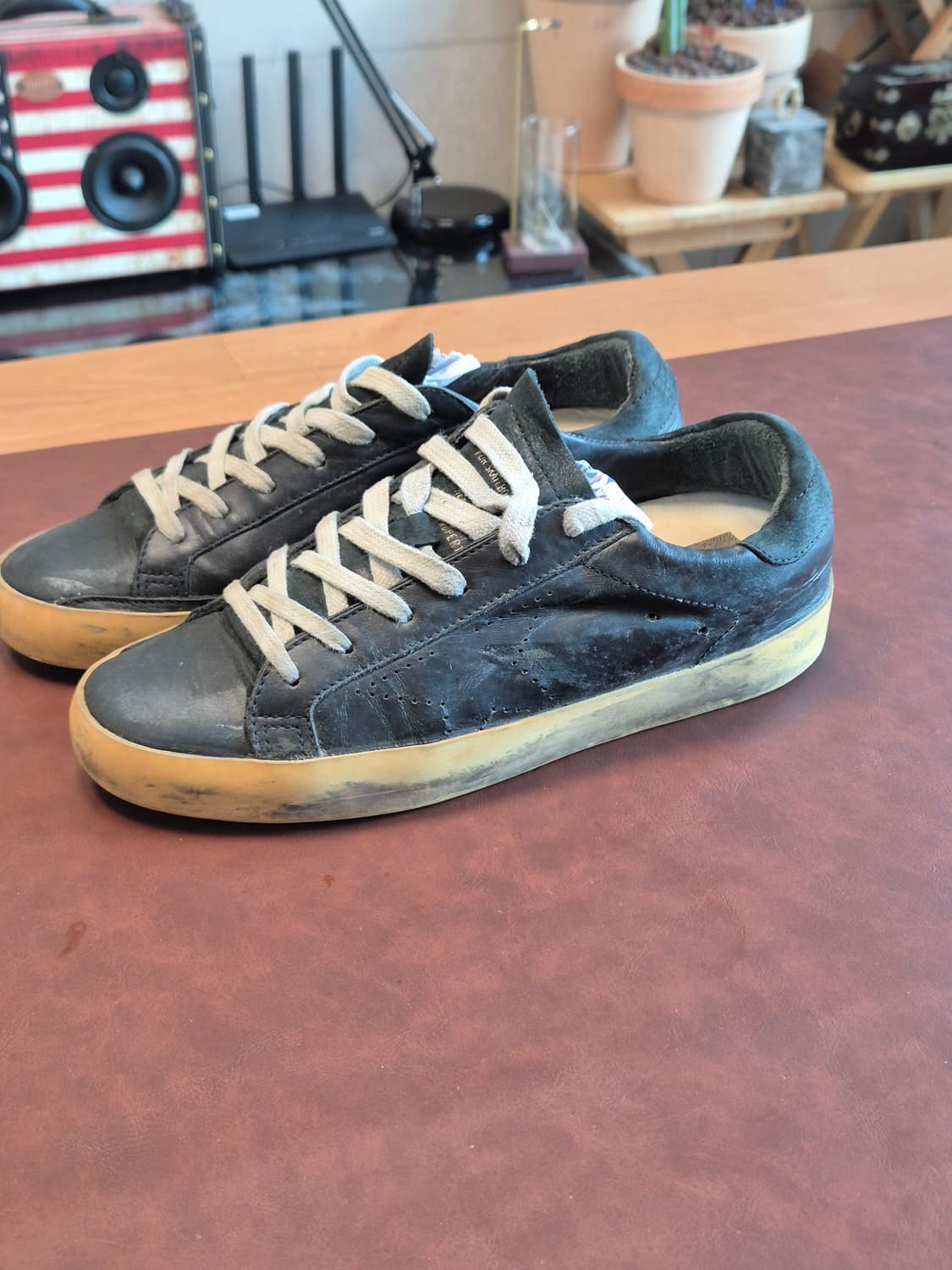 235-240(37) 정품 골든구스 올블랙  상품이미지1