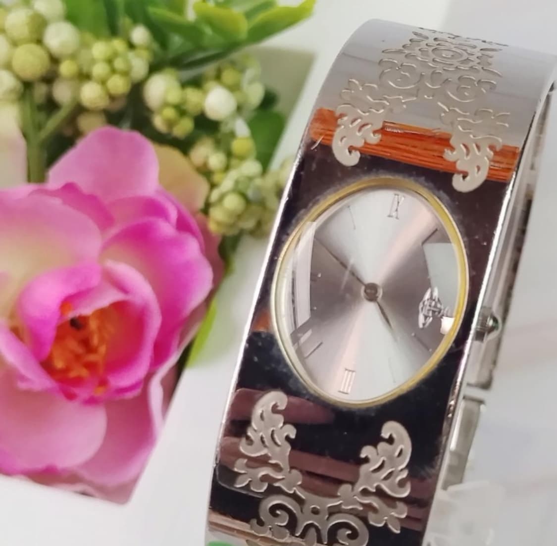 비비안웨스트우드 뱅글 시계 상품이미지1