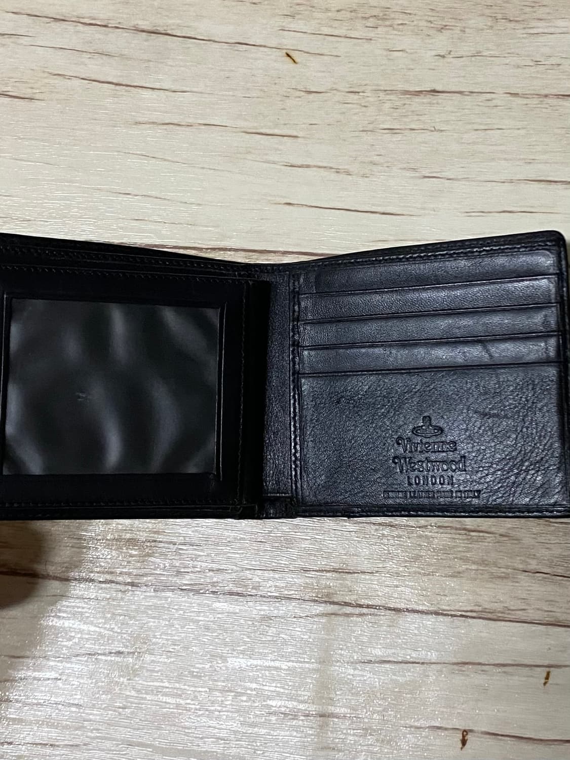 비비안웨스트우드 반지갑 가로 11 세로 9.5 상품이미지3