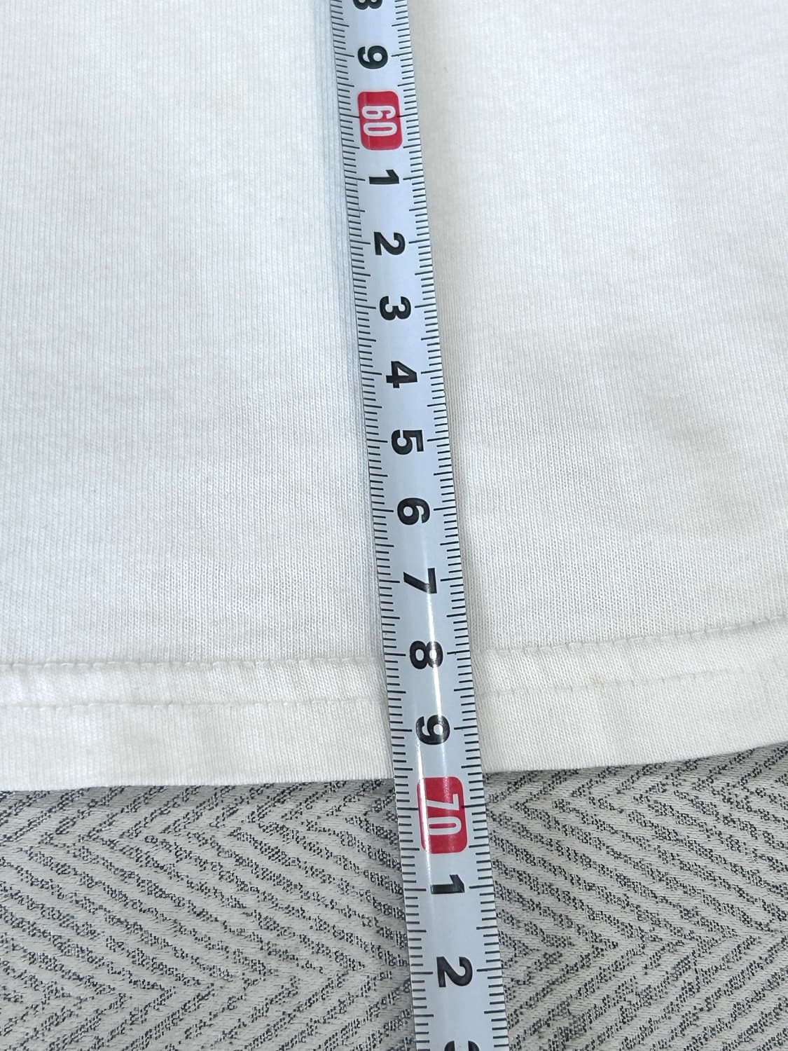 나이키 그래픽 골드 로고 반팔 티셔츠 화이트 상품이미지9