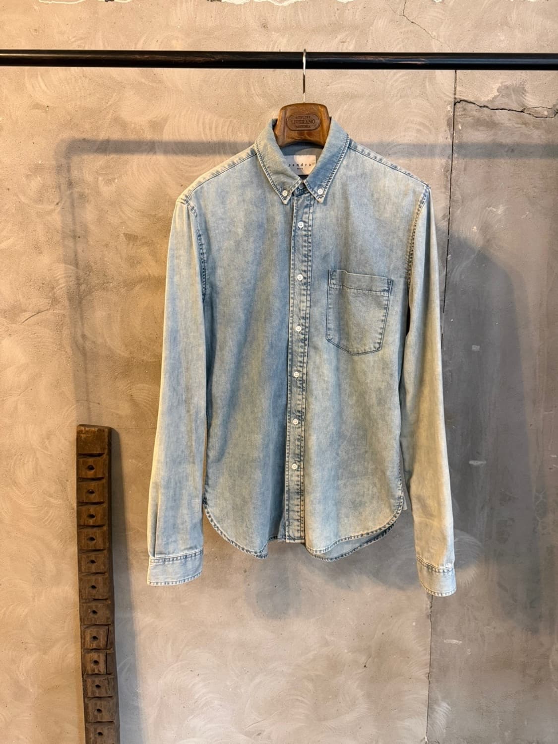 산드로 데님 버튼다운 셔츠 100 상품이미지4