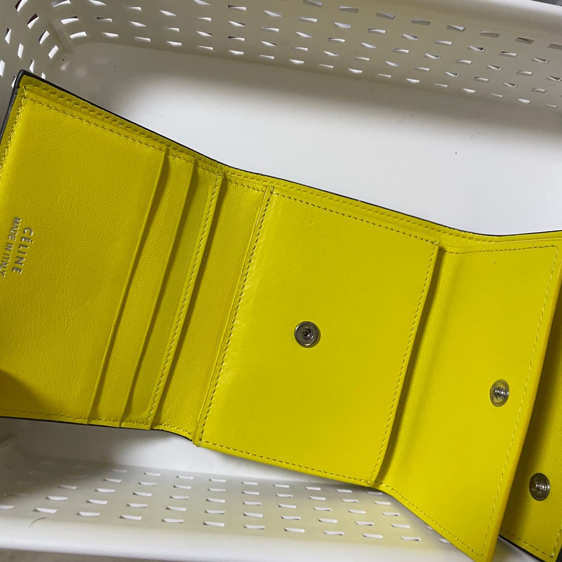 셀린느 스몰 폴디드 멀티 펑션 반지갑 상품이미지5