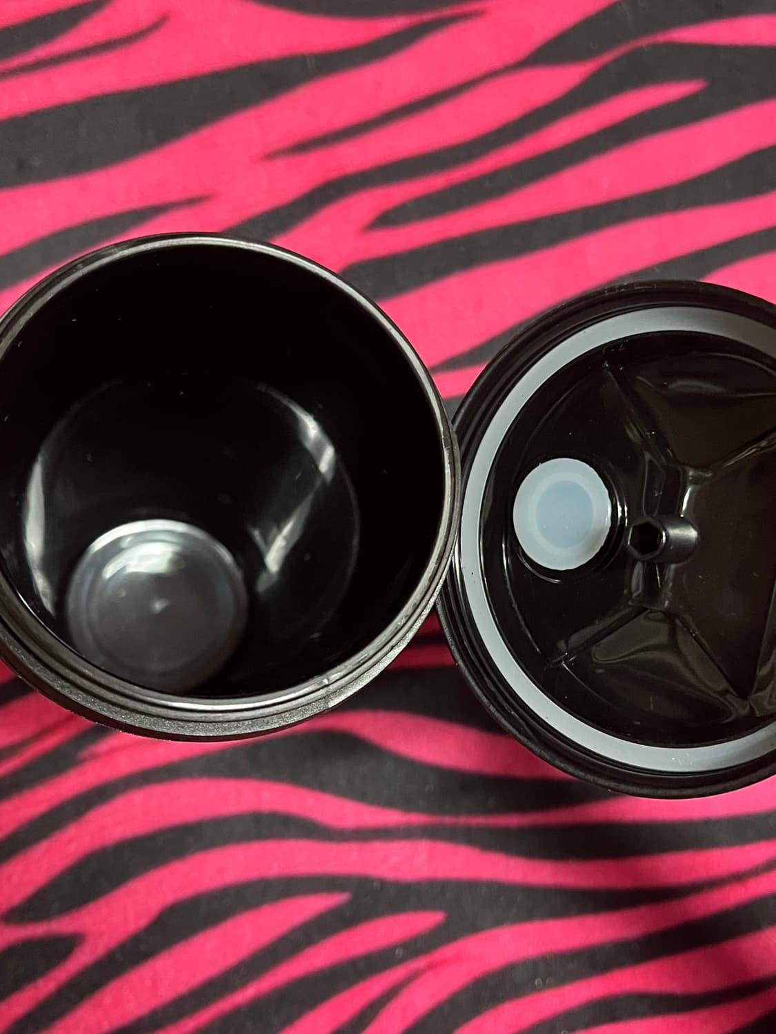 베이프 플라스틱 텀블러 상품이미지2