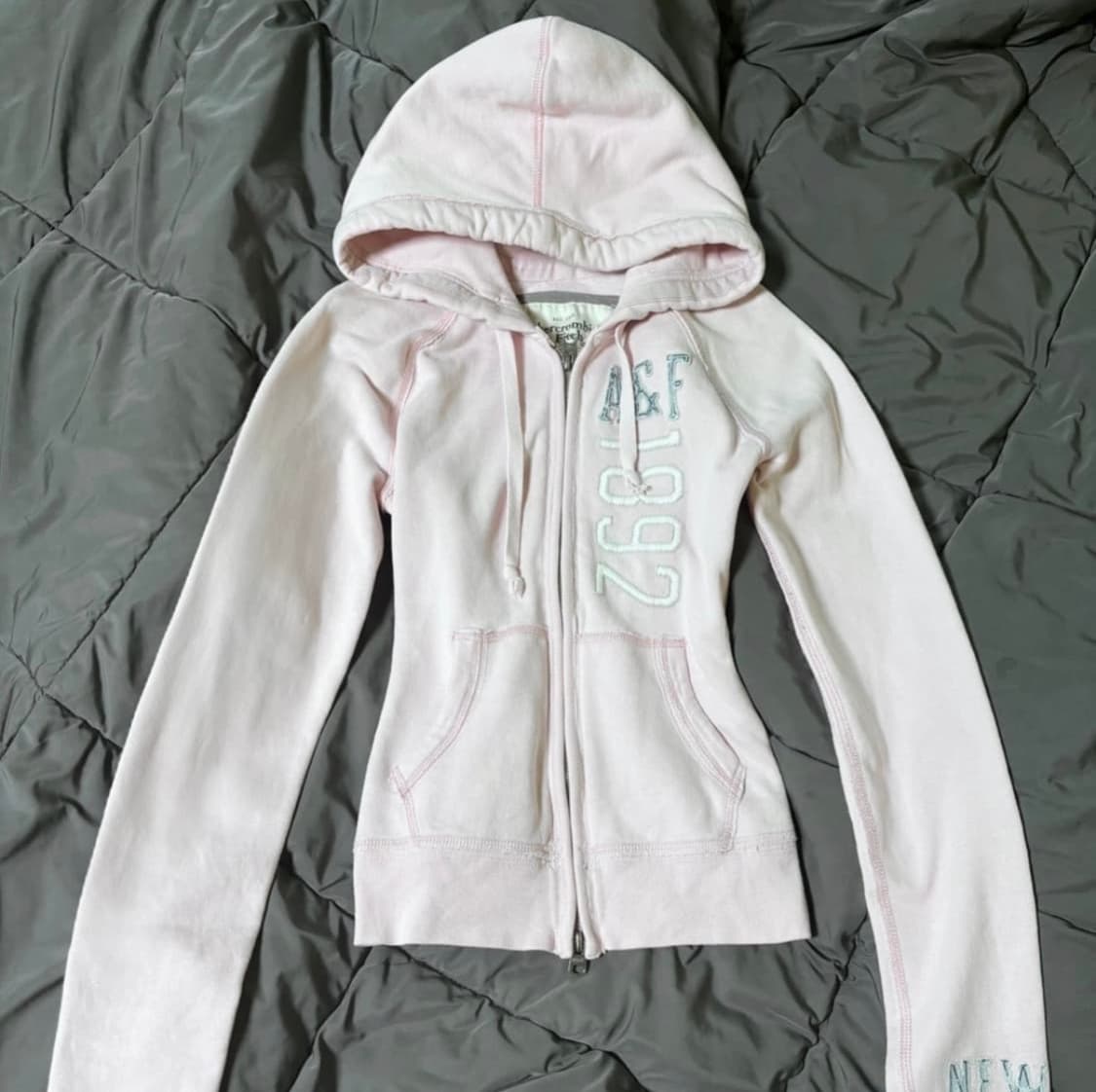 아베크롬비 후드집업 구해요 상품이미지1