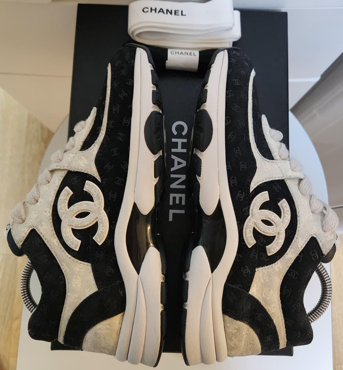 [정품 ) 샤넬 스니커즈 운동화 카프스킨 프린티드 올오버 38 (여성용) 상품이미지3