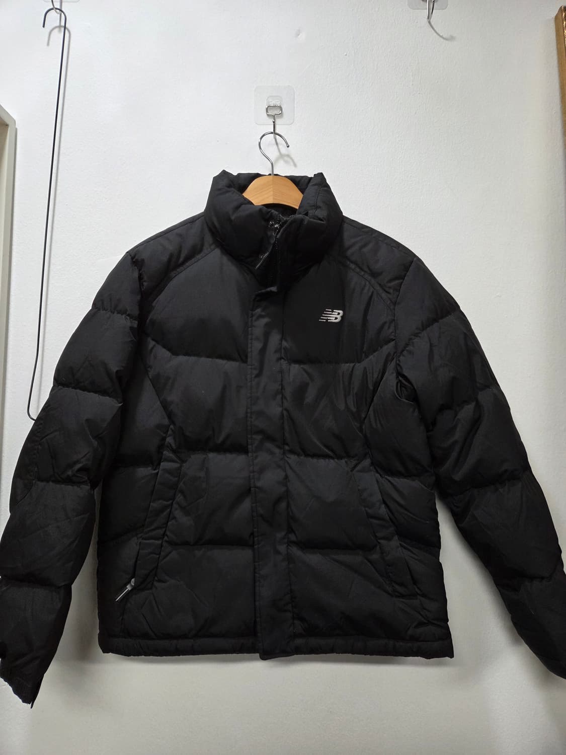 뉴발란스 블랙 패딩 점퍼 덕다운 95 상품이미지1