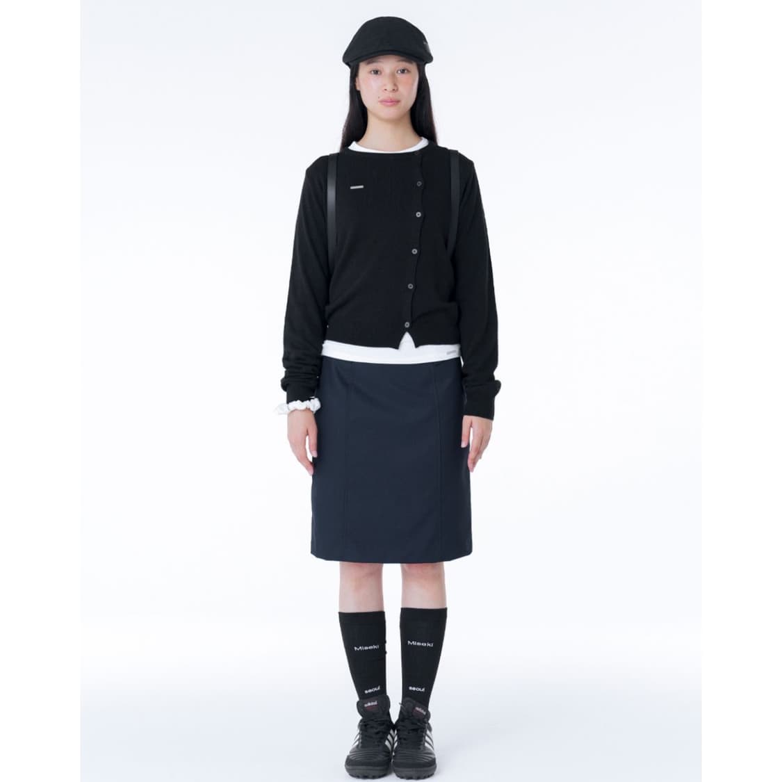 미세키서울 언발란스 니트 가디건 블랙 상품이미지4