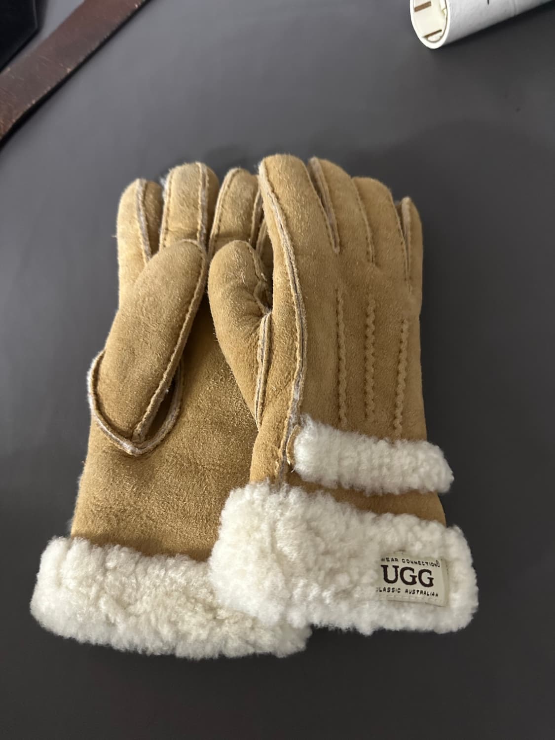 UGG 어크 무스탕 장갑 여성 프리사이즈 상품이미지3