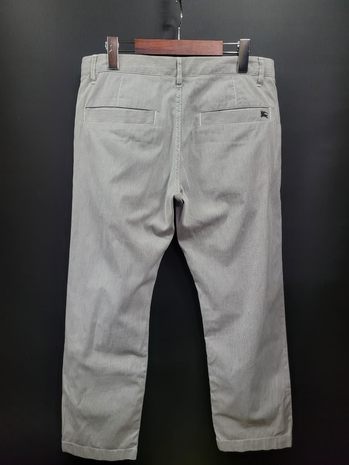 Burberry 버버리 스트라이프 자수로고 팬츠 상품이미지4